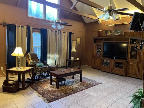 Living - 8440 Victoria Dr, Pine Bluff, AR 71603 photo 1 of 7