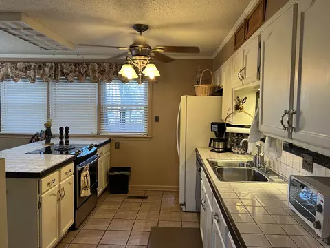 Other - 8440 Victoria Dr, Pine Bluff, AR 71603 photo 6 of 15