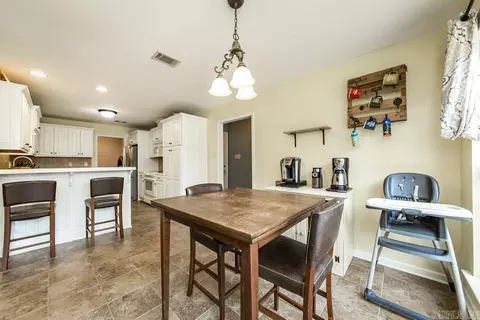 Dining - 153 Cinel Loop, Austin, AR 72007 photo 2 of 3