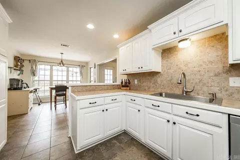 Kitchen - 153 Cinel Loop, Austin, AR 72007 photo 3 of 5