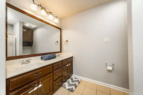Bath - 153 Cinel Loop, Austin, AR 72007 photo 1 of 3