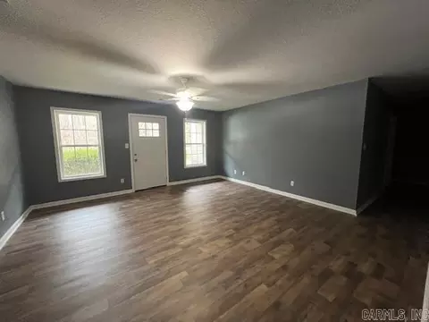 701 N 10th, Paragould, AR 72450 photo 4