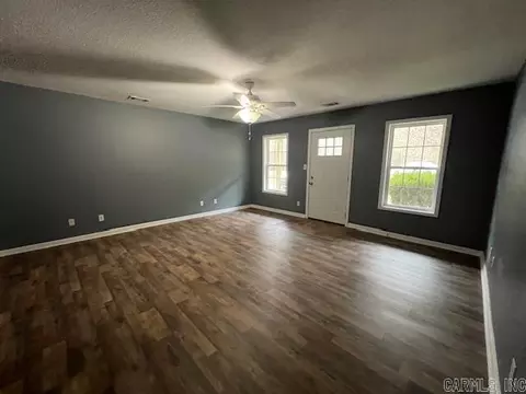 701 N 10th, Paragould, AR 72450 photo 9