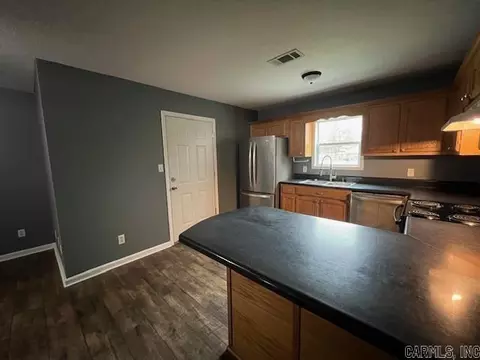 701 N 10th, Paragould, AR 72450 photo 2