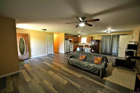 Living - 4809 Whitefish Rd, Watson, OK 74963 photo 1 of 2
