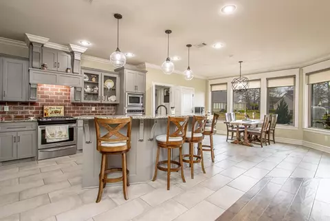 Kitchen - 4220 Malibu, Benton, AR 72019 photo 3 of 3