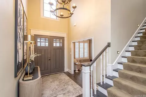 Entry Way - 4220 Malibu, Benton, AR 72019 photo 1 of 2