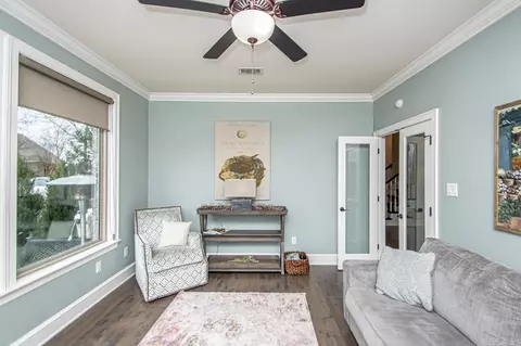 Living - 4220 Malibu, Benton, AR 72019 photo 4 of 6