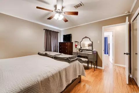 Bedroom - 6 E Post Oak Dr, Conway, AR 72034 photo 3 of 6