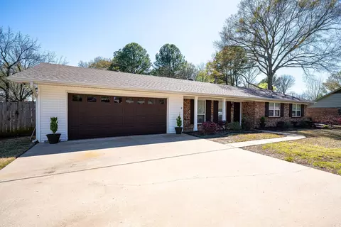 Exterior - 6 E Post Oak Dr, Conway, AR 72034 photo 6 of 7