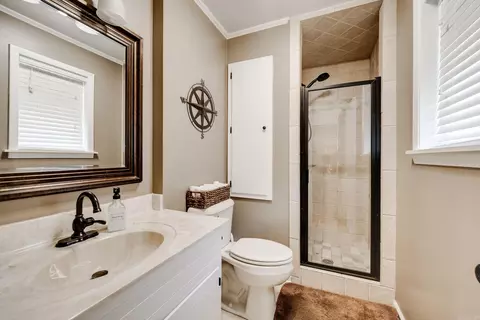 Bath - 6 E Post Oak Dr, Conway, AR 72034 photo 1 of 2