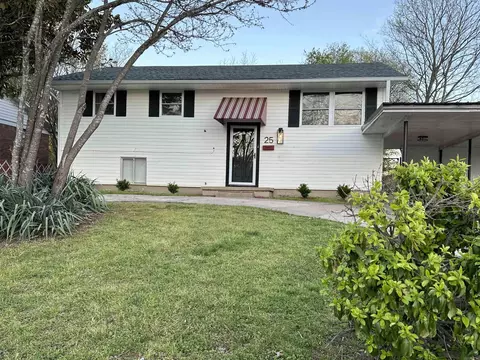 25 Serenity Dr, Little Rock, AR 72205