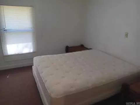 Bedroom - 809 Owens St, Malvern, AR 72104 photo 2 of 5