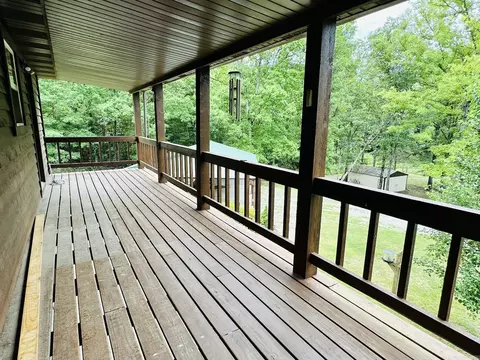 Exterior - 3084 Pleasant Grove Rd, Wideman, AR 72585 photo 4 of 25