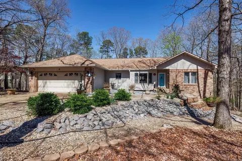 6 Sur Ln, Hot Springs Village, AR 71909