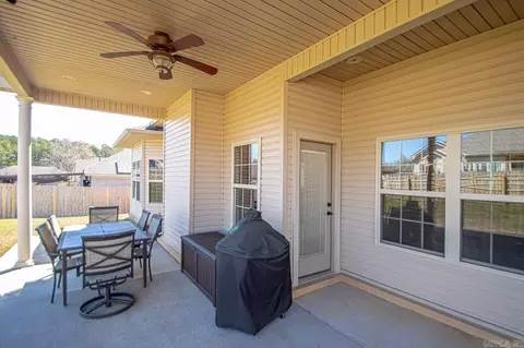 Exterior - 4081 Hermitage Dr, Benton, AR 72019 photo 5 of 6