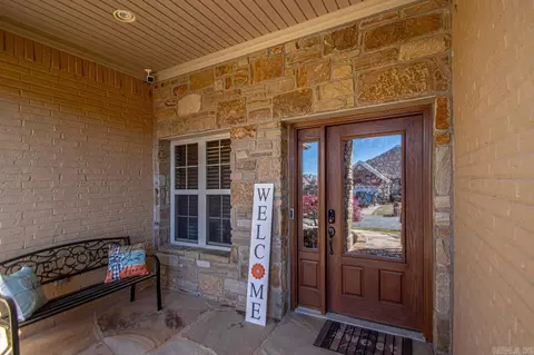 Exterior - 4081 Hermitage Dr, Benton, AR 72019 photo 3 of 6
