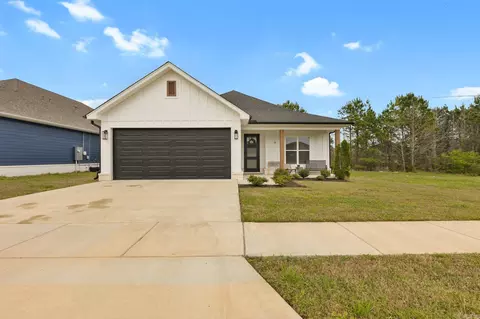 Exterior - 6 Abbie Ln, Bryant, AR 72022 photo 2 of 11