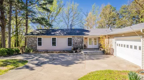 9 Echo Pt, Little Rock, AR 72210
