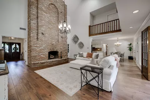Living - 30 Lexington Dr, Conway, AR 72034 photo 1 of 6