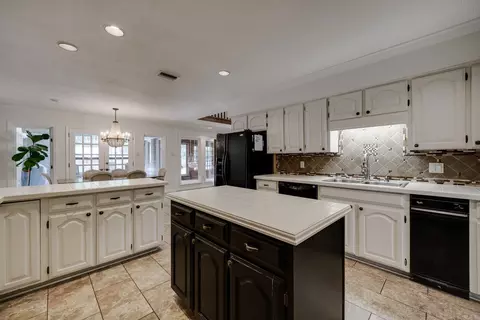 Kitchen - 30 Lexington Dr, Conway, AR 72034 photo 1 of 4