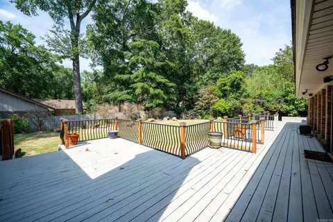 Exterior - 30 Lexington Dr, Conway, AR 72034 photo 3 of 6