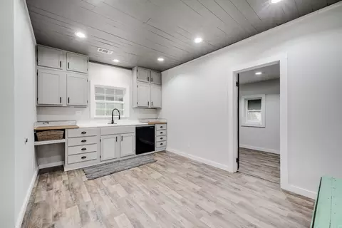 Kitchen - 20 Aplin Loop, Perryville, AR 72126 photo 1 of 2