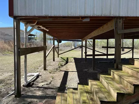 Exterior - 192 Taylor Bay Rd, Augusta, AR 72006 photo 10 of 19