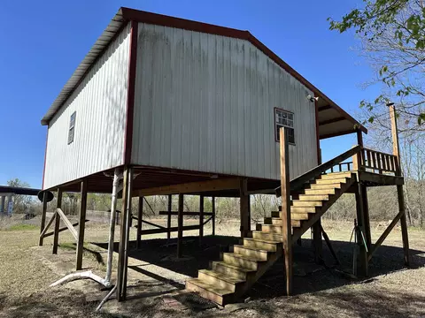 Exterior - 192 Taylor Bay Rd, Augusta, AR 72006 photo 7 of 19