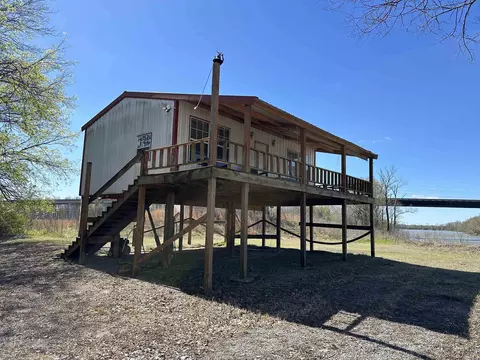 Exterior - 192 Taylor Bay Rd, Augusta, AR 72006 photo 8 of 19