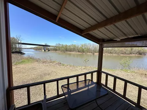 Exterior - 192 Taylor Bay Rd, Augusta, AR 72006 photo 6 of 19