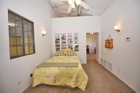 Bedroom - 693 Mustang Dr, Clinton, AR 72031 photo 2 of 7