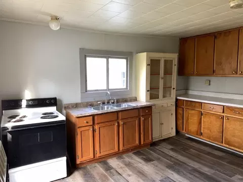 Kitchen - 71 Tuff St, Ash Flat, AR 72513 photo 1 of 3