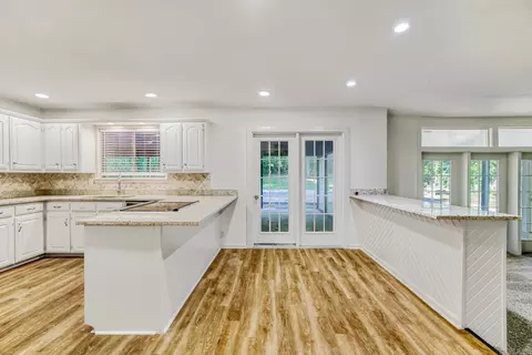 Kitchen - 23 Carroll Cir, Mabelvale, AR 72103 photo 2 of 2