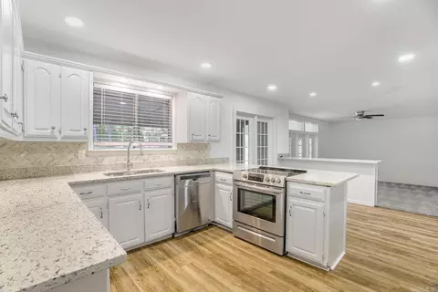 Kitchen - 23 Carroll Cir, Mabelvale, AR 72103 photo 1 of 2