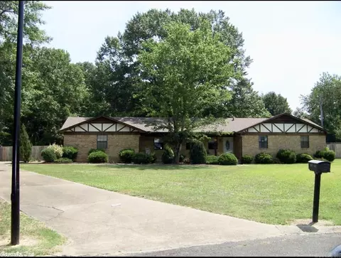 Exterior - 1234 Grayson Cir, Malvern, AR 72104 photo 2 of 10