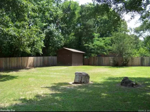 Exterior - 1234 Grayson Cir, Malvern, AR 72104 photo 8 of 10