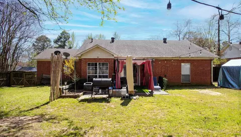 Exterior - 39 Bent Tree Dr, Cabot, AR 72023 photo 7 of 8