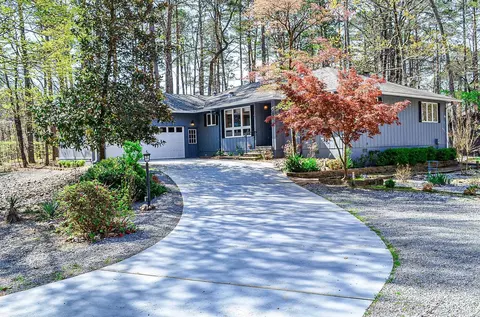 30 Madrid Way, Hot Springs Village, AR 71909