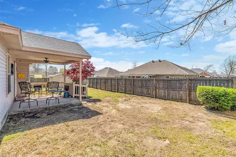 Exterior - 409 Cheshire Dr, Benton, AR 72015 photo 4 of 8