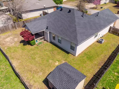 Exterior - 409 Cheshire Dr, Benton, AR 72015 photo 7 of 8