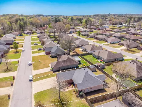 View/Area - 409 Cheshire Dr, Benton, AR 72015 photo 3 of 3