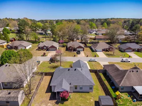 View/Area - 409 Cheshire Dr, Benton, AR 72015 photo 2 of 3