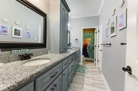 Bath - 1597 Waterford Dr, Cabot, AR 72023 photo 8 of 8