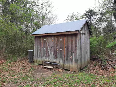 415 E Webb, Mountain View, AR 72560 photo 12