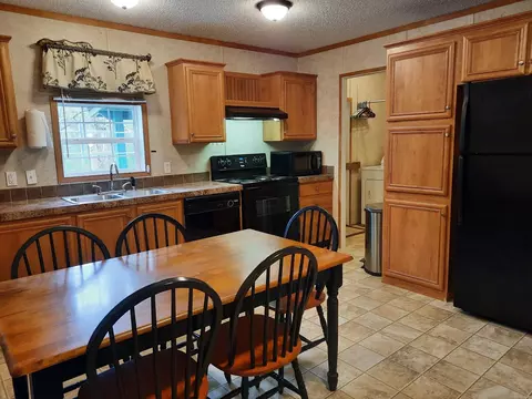 415 E Webb, Mountain View, AR 72560 photo 21