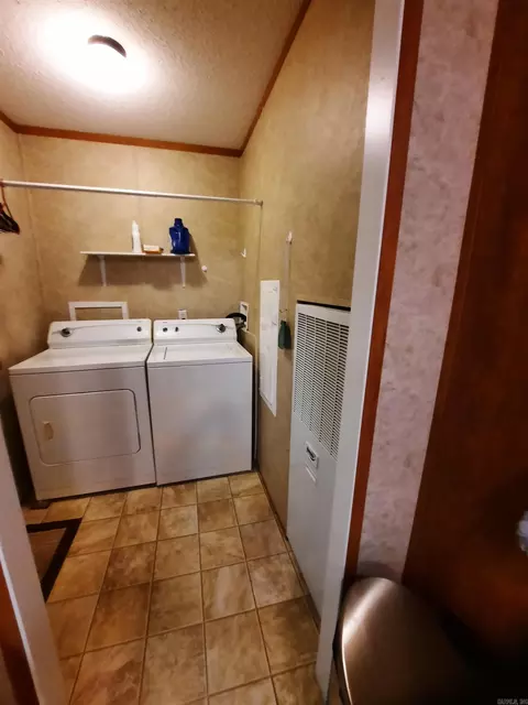 415 E Webb, Mountain View, AR 72560 photo 29