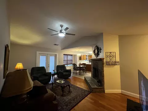 Living - 2906 Forest Dr, Bryant, AR 72022 photo 3 of 5