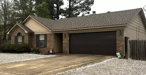 Exterior - 2906 Forest Dr, Bryant, AR 72022 photo 2 of 5