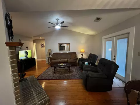 Living - 2906 Forest Dr, Bryant, AR 72022 photo 4 of 5
